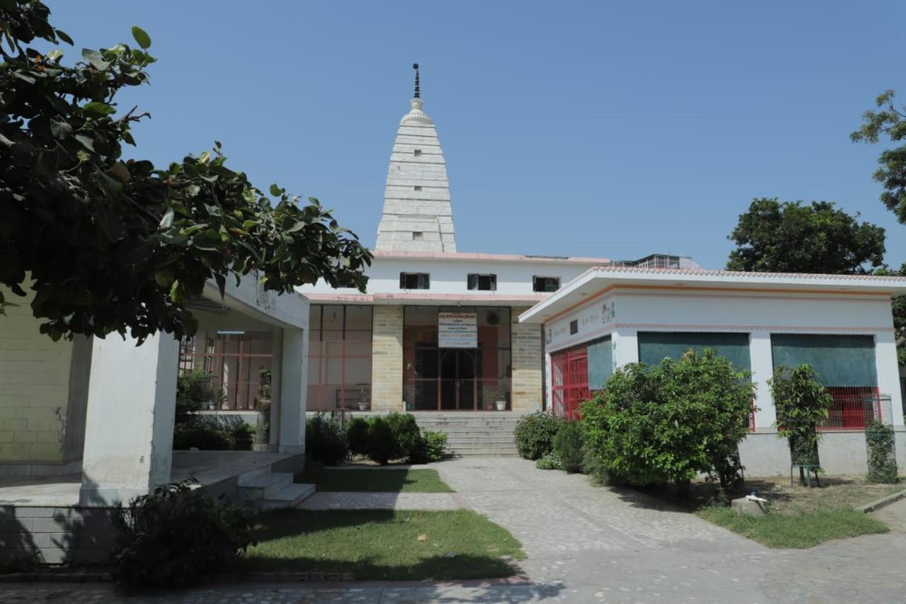 Radha Madhav Ashram Вріндаван Екстер'єр фото